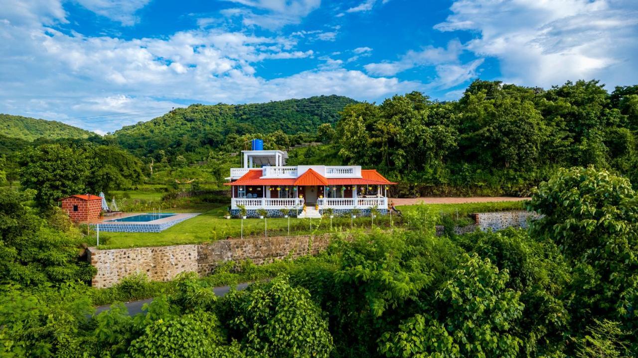 Spicy Mango Ocean Paradise - Luxurious Sea View Villa In Alibaug Christpada Exteriör bild