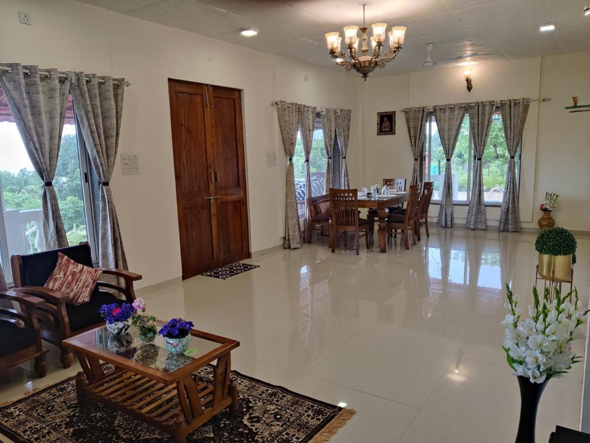 Spicy Mango Ocean Paradise - Luxurious Sea View Villa In Alibaug Christpada Exteriör bild