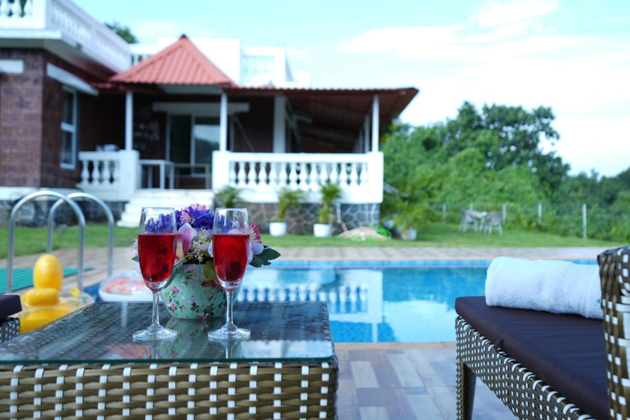 Spicy Mango Ocean Paradise - Luxurious Sea View Villa In Alibaug Christpada Exteriör bild