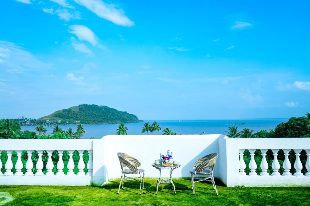 Spicy Mango Ocean Paradise - Luxurious Sea View Villa In Alibaug Christpada Exteriör bild